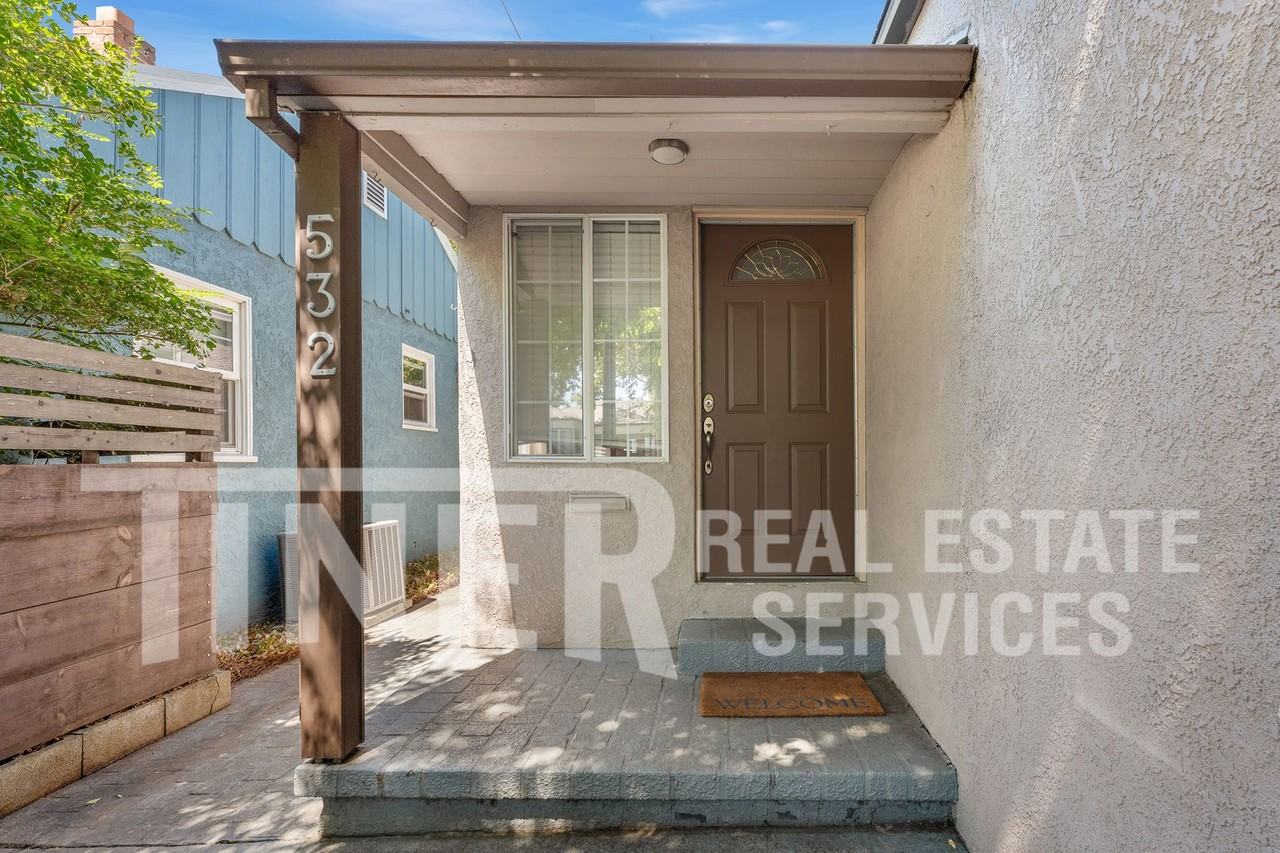 532 40th St - Photo 5 of 23