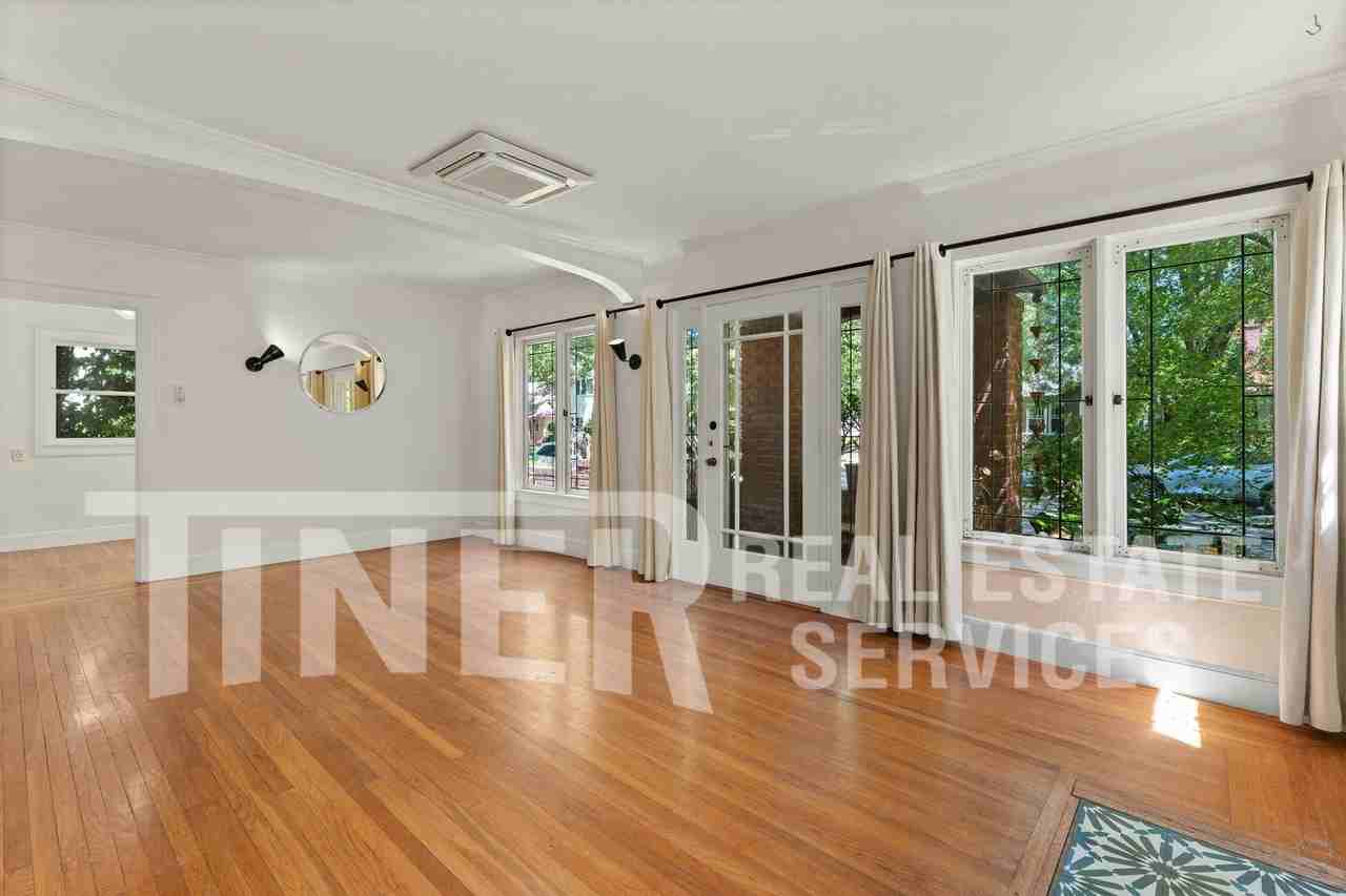 516 San Miguel Way - Photo 3 of 25