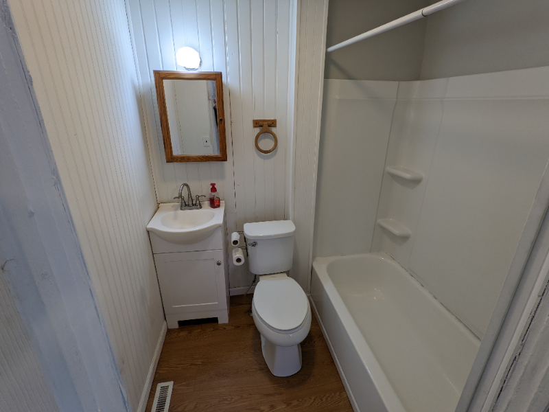 83 N Williams St - Photo 4 of 11