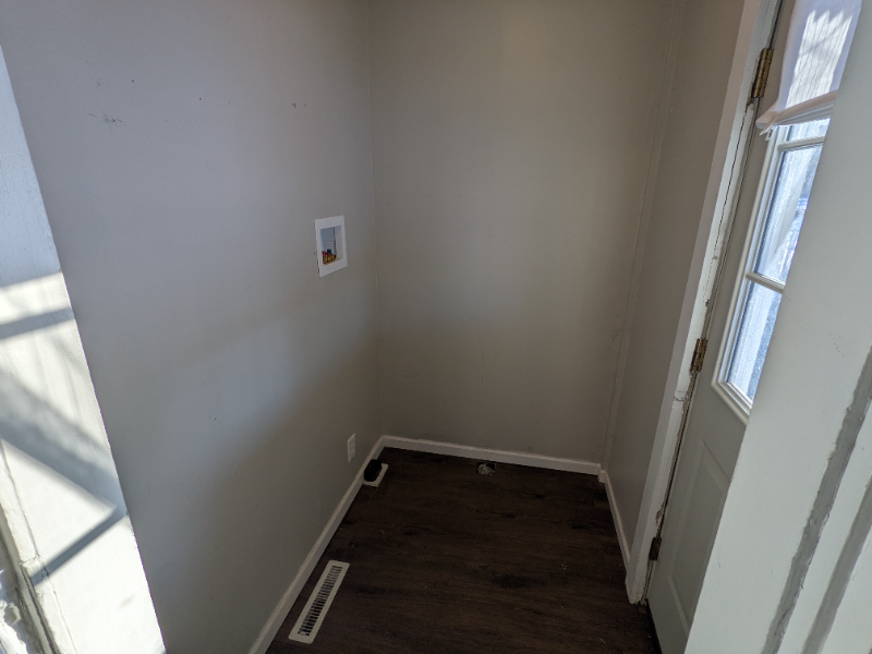 83 N Williams St - Photo 7 of 11