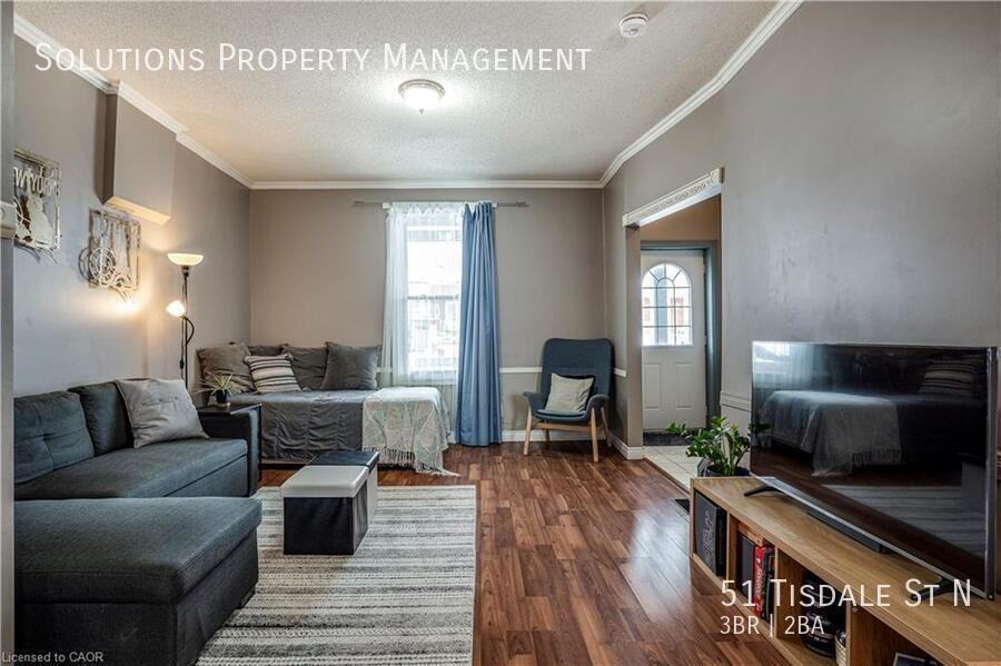 51 Tisdale St N - Photo 2 of 21