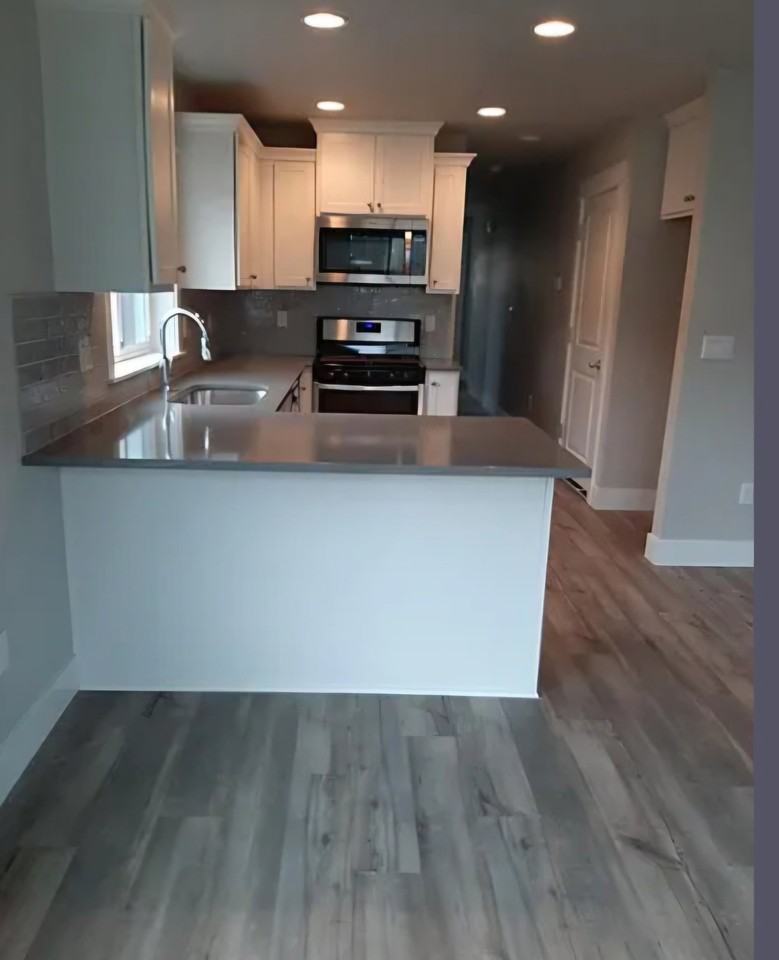 7118 Se Fern Ave - Photo 2 of 11