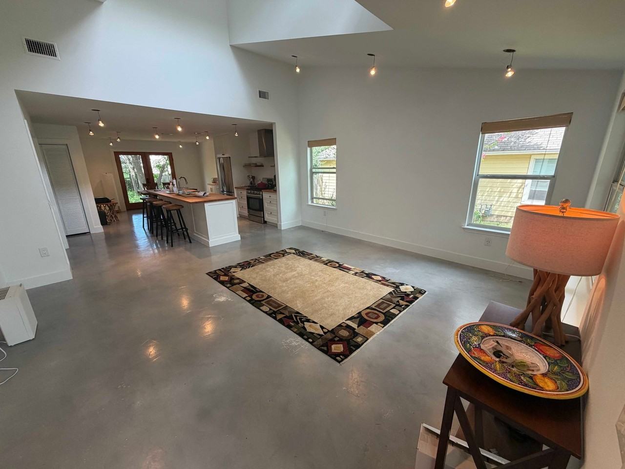 400 Delmar Ave - Photo 3 of 16