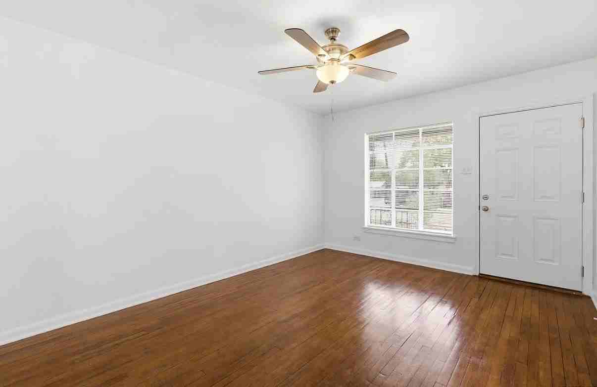 1503 Sacramento #1503 - Photo 3 of 14