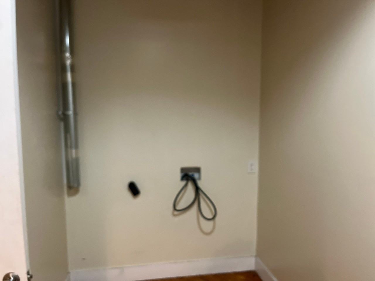 1415 Kemper St #09 - Photo 6 of 6
