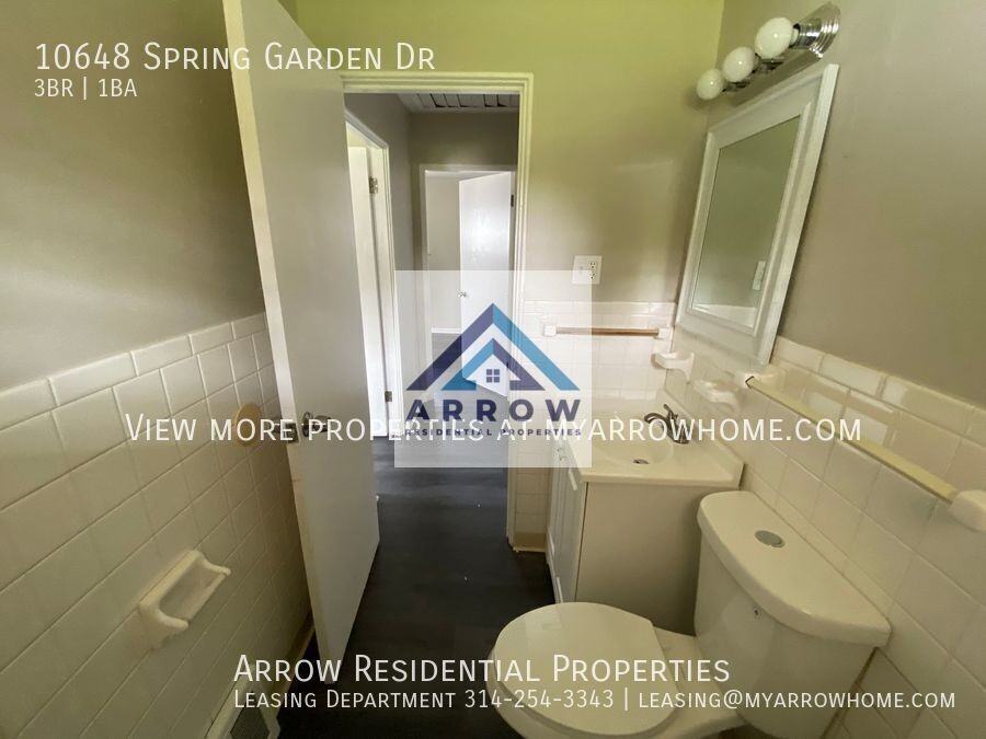 10648 Spring Garden Dr - Photo 3 of 16