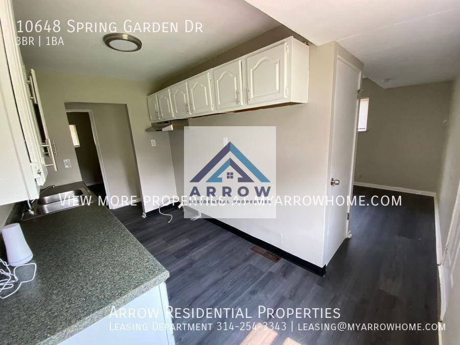 10648 Spring Garden Dr - Photo 4 of 16