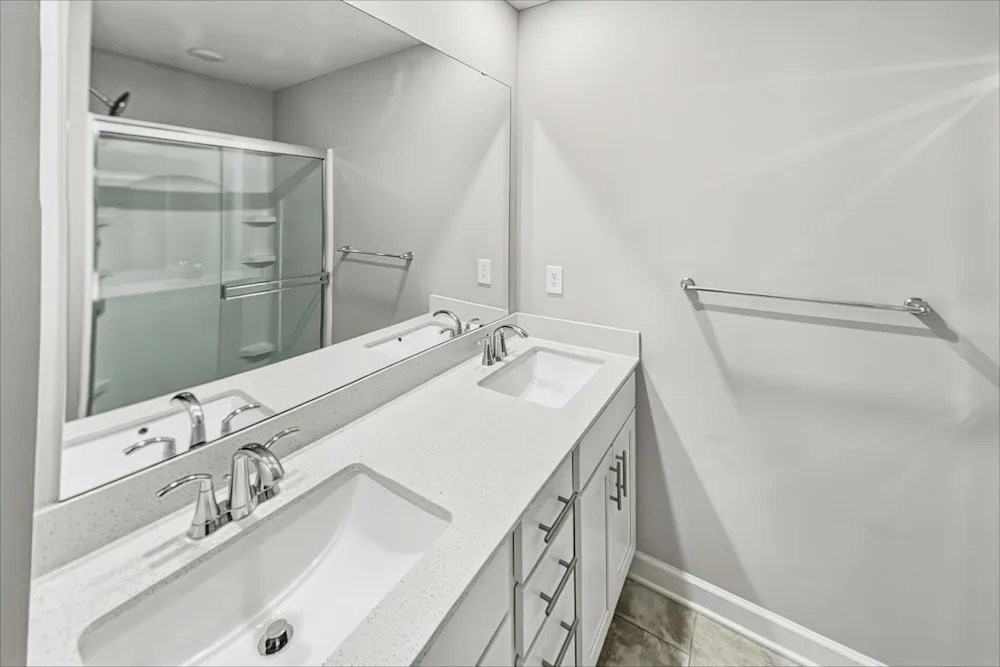 10948 Yalta St Ne #C - Photo 5 of 10