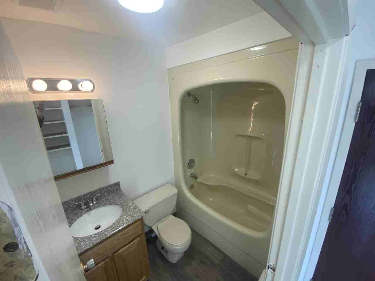 218 Leith St #202 - Photo 5 of 5