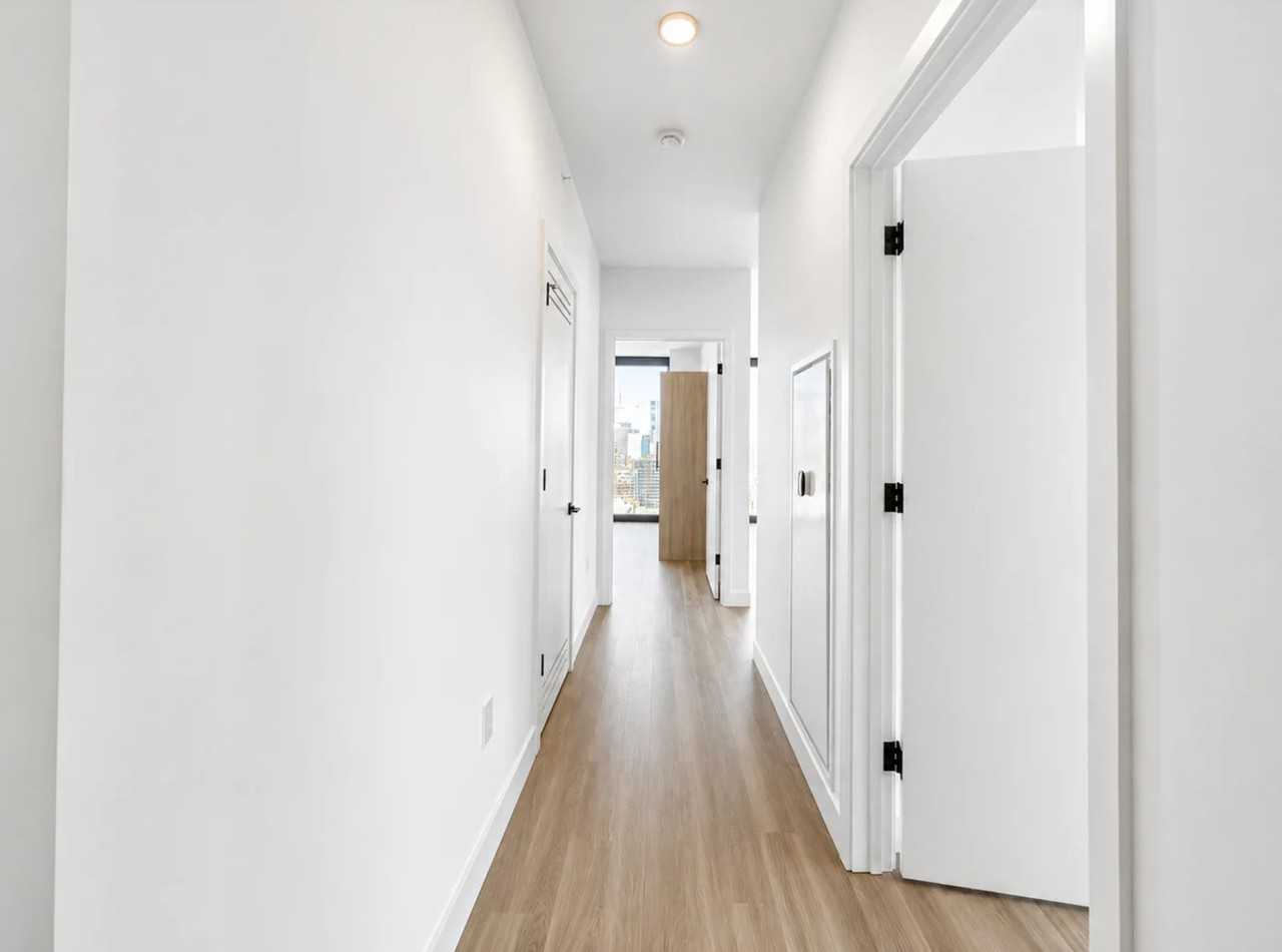 224 N Ada St - Photo 3 of 16