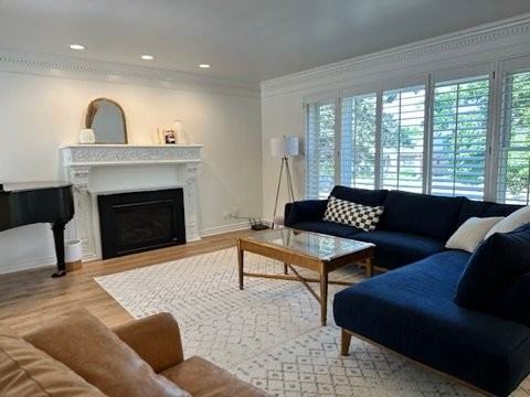 2657 S Melbourne St - Photo 3 of 16