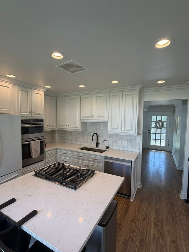 2657 S Melbourne St - Photo 4 of 16