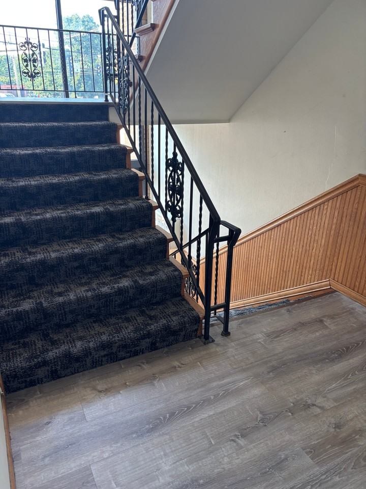 3200 Minnehaha Ave - Photo 4 of 10