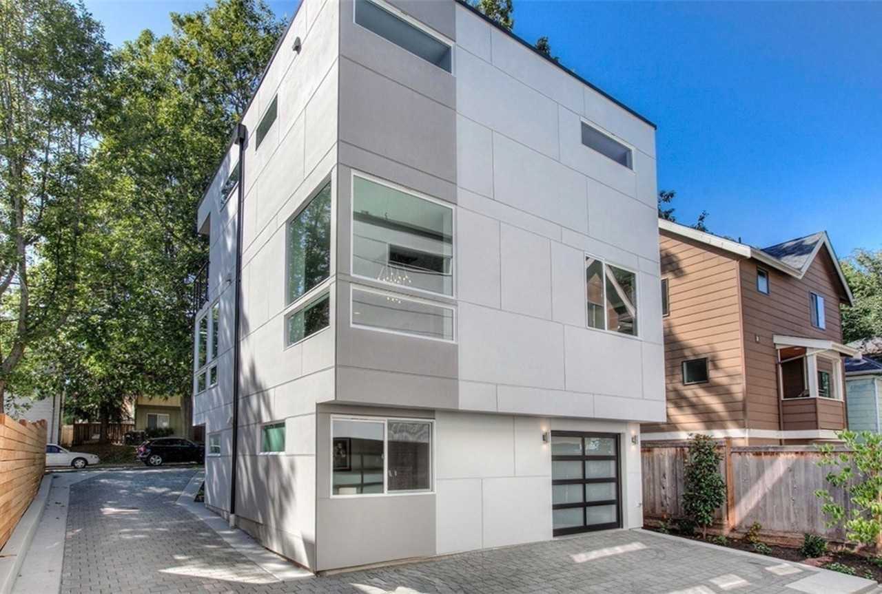 730 26th Ave S - Photo 4 of 22