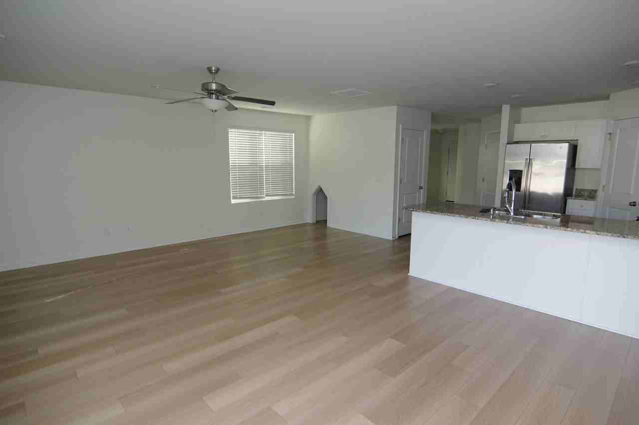 2790 Prince Charles Ct - Photo 6 of 16
