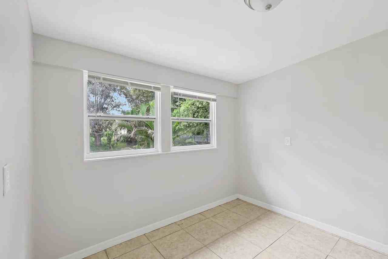 11382 59th St N - Photo 7 of 10