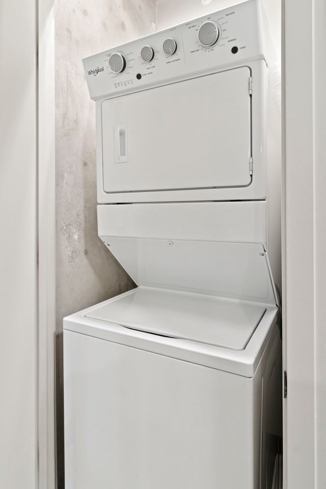 183 N Ada St - Photo 5 of 10