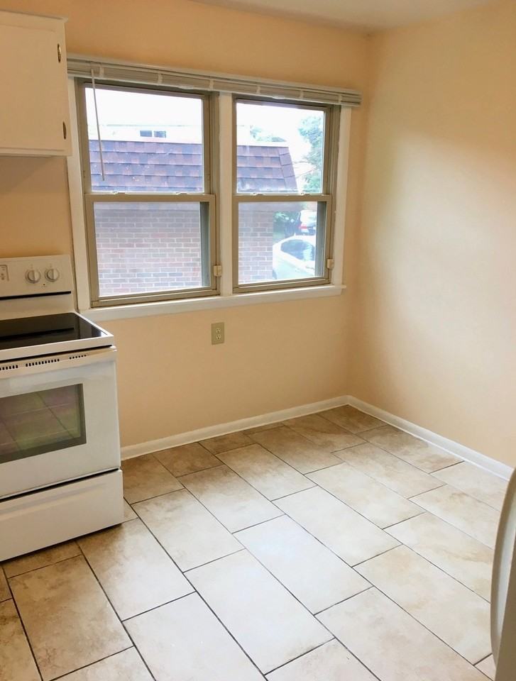 422 Rushmore Ln #1 - Photo 5 of 20