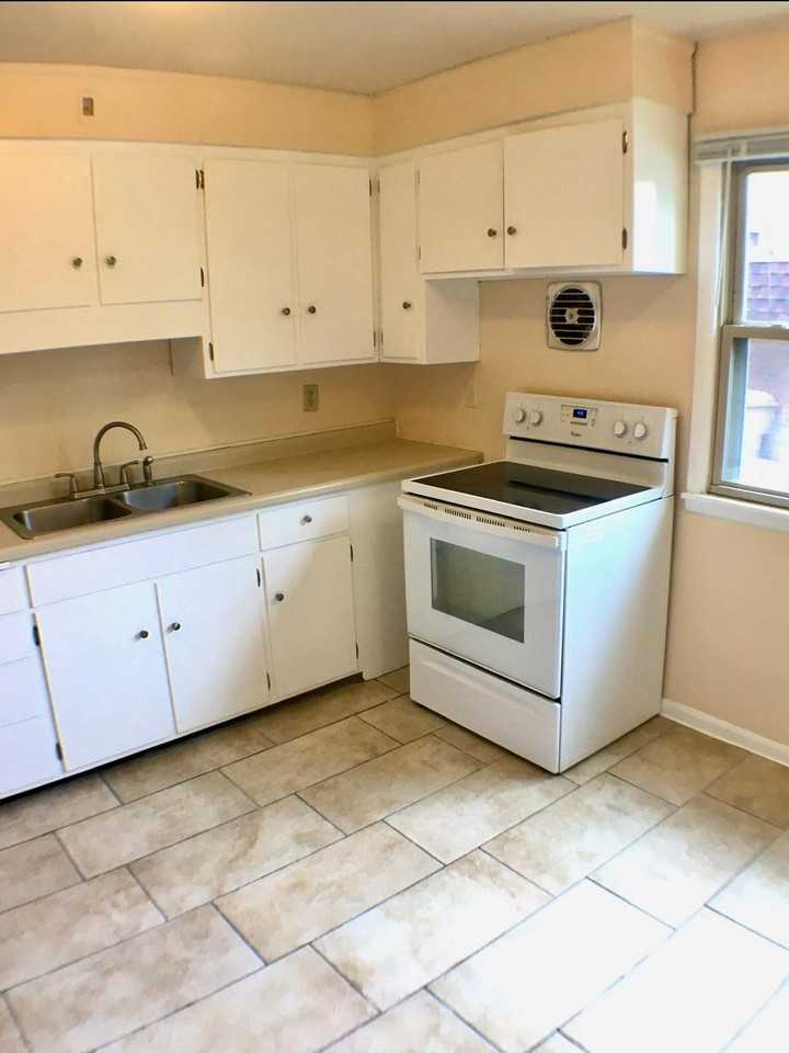 422 Rushmore Ln #1 - Photo 6 of 20