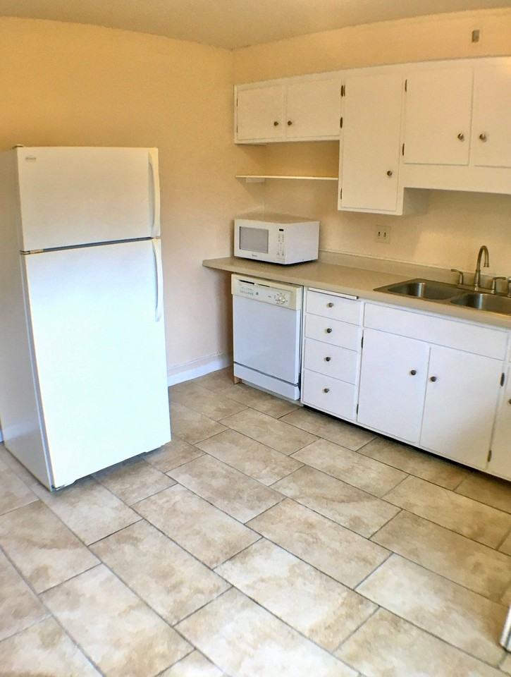 422 Rushmore Ln #1 - Photo 7 of 20