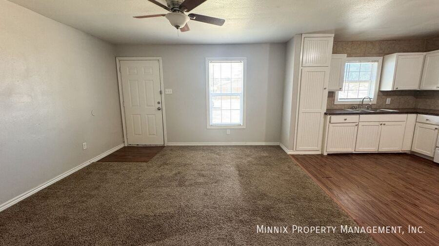 755 W Knox St #1 - Photo 7 of 24