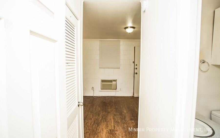 2212 2nd St #5 - Photo 6 of 12