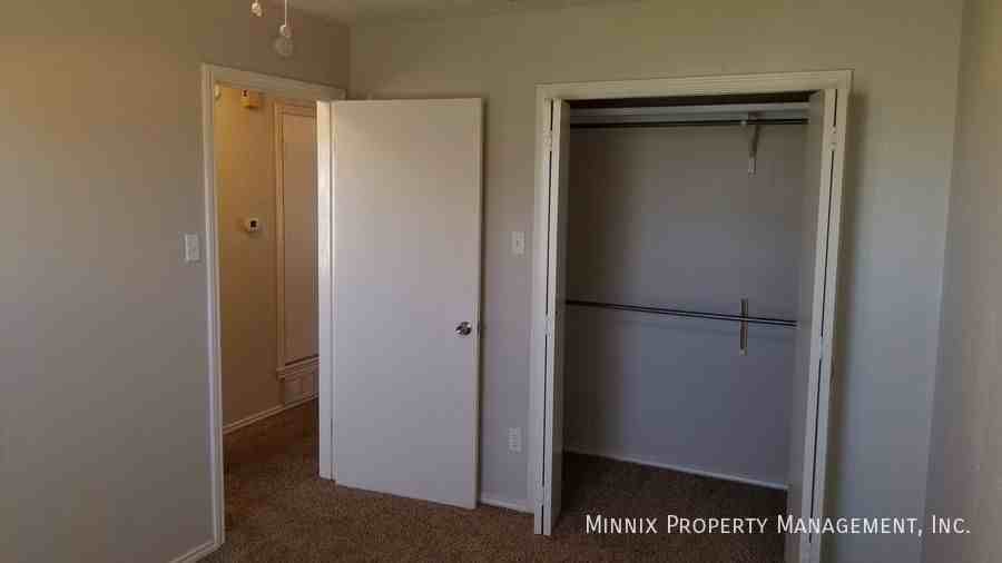9612 Elmwood Ave #A - Photo 7 of 9