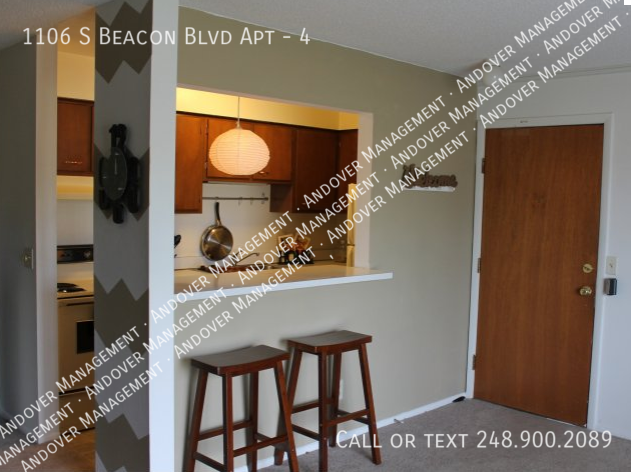 1106 S Beacon Blvd #4 - Photo 3 of 12