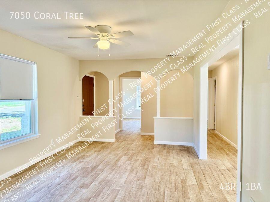 7050 Coral Tree Ln - Photo 4 of 20