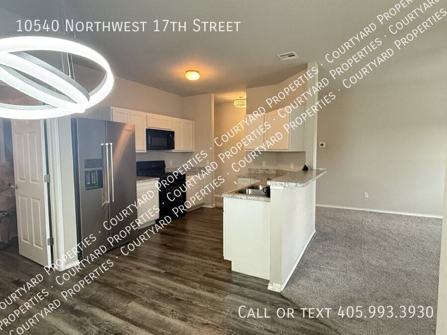 10540 Nw 17th St - Photo 5 of 20