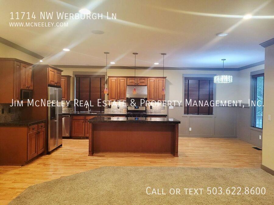 11714 Nw Werburgh Ln - Photo 3 of 19
