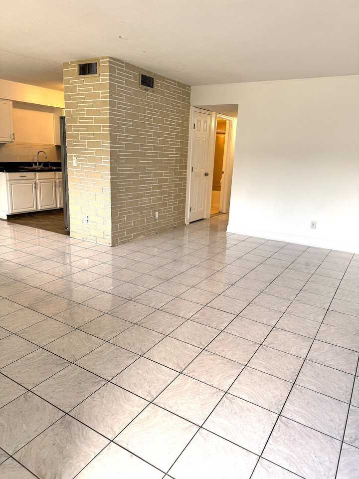 2856 Beachwood Blvd #1 - Photo 2 of 14