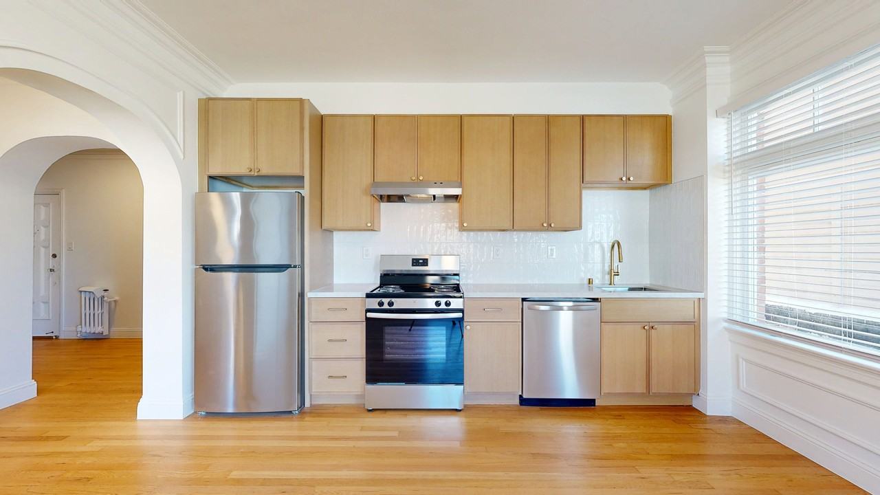 495 32nd Ave #104