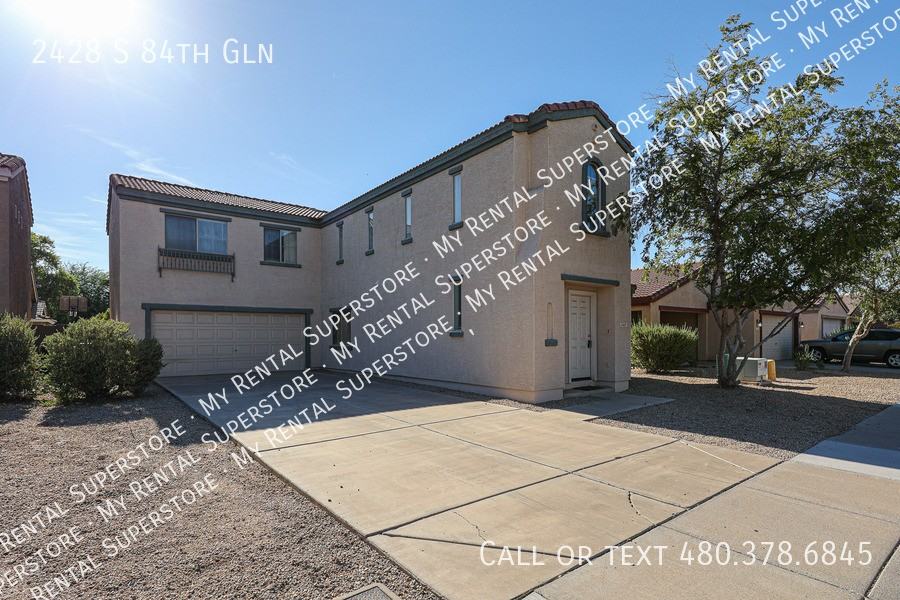 2428 S 84th Gln