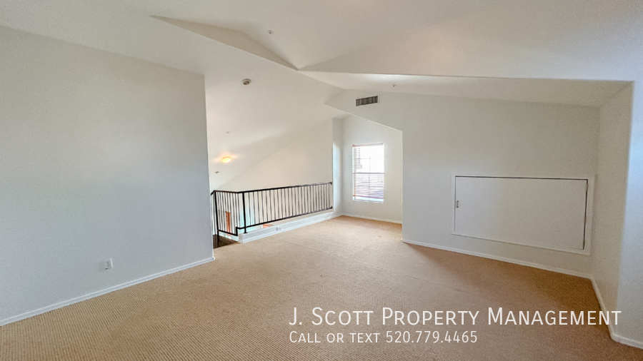 746 N Laguna Dr - Photo 5 of 23