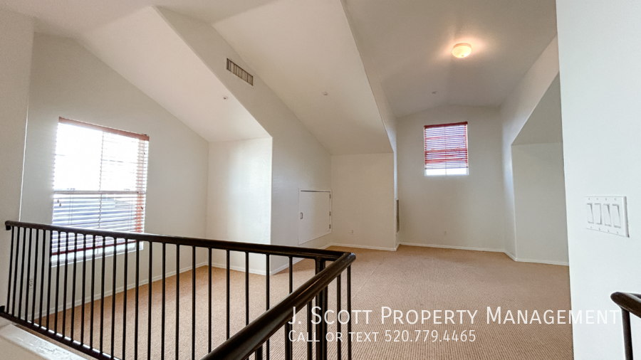 746 N Laguna Dr - Photo 6 of 23