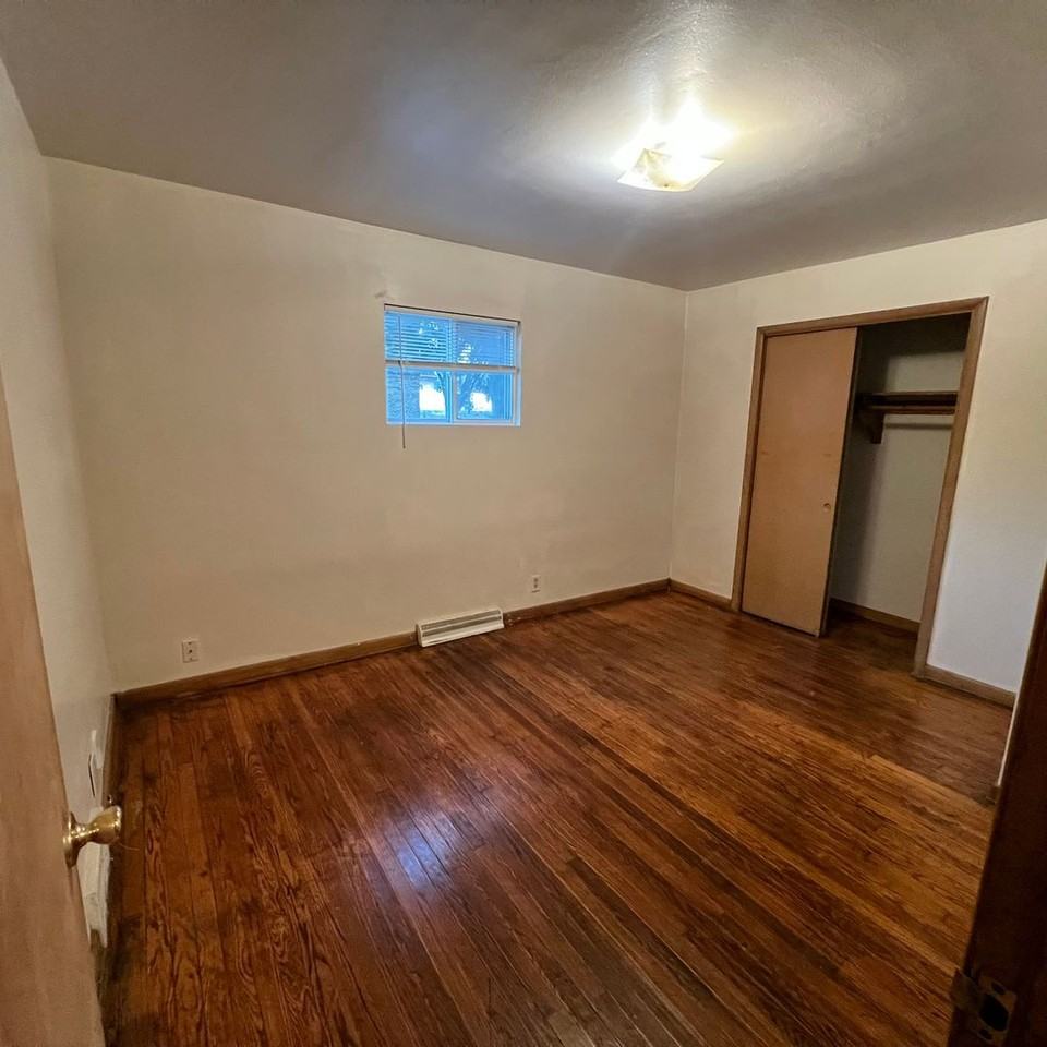 3178 N Booth St - Photo 3 of 6