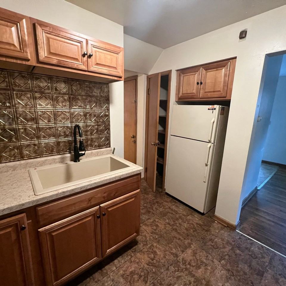 3178 N Booth St - Photo 4 of 6