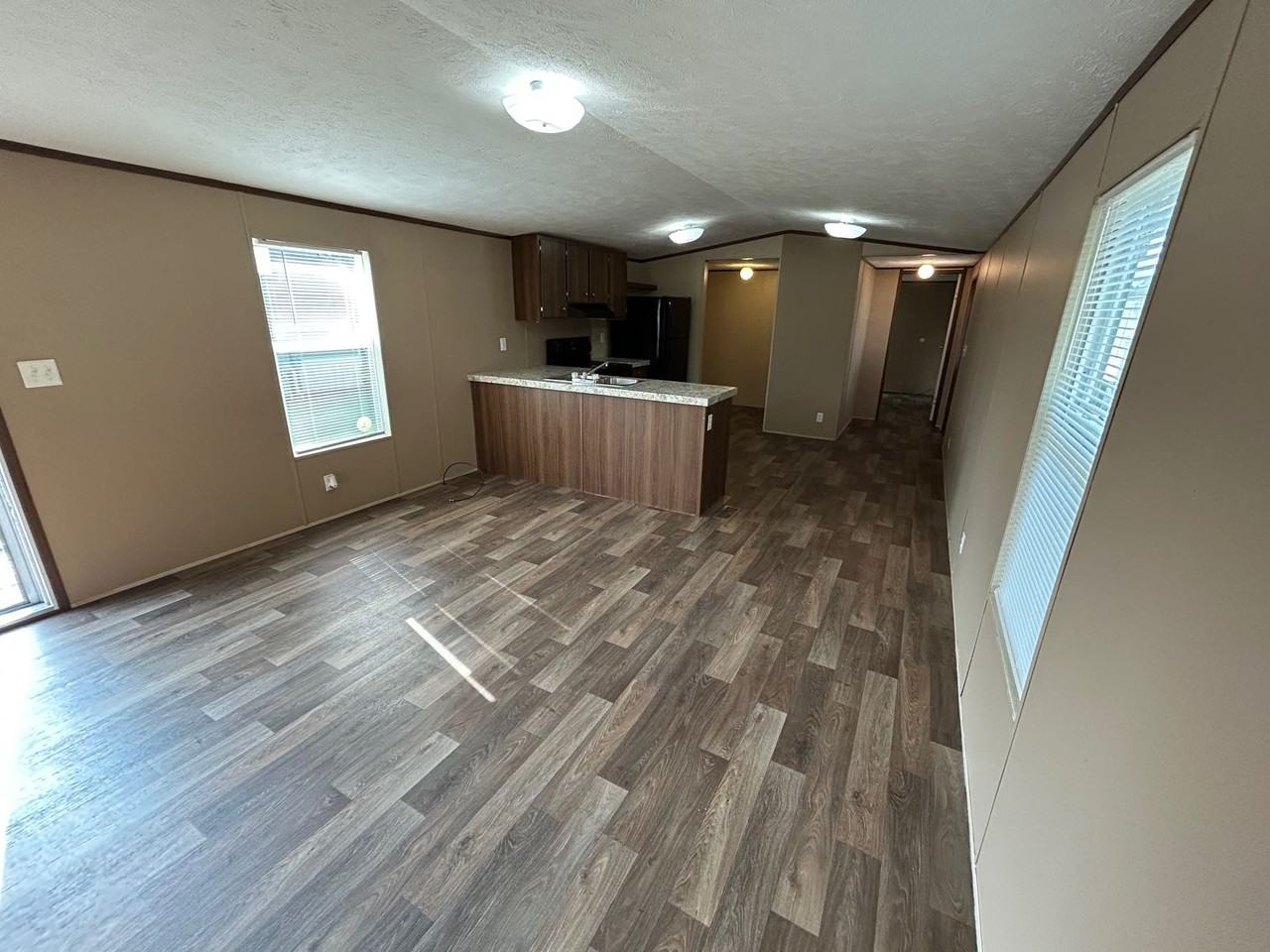 1111 Teneile St - Photo 3 of 10