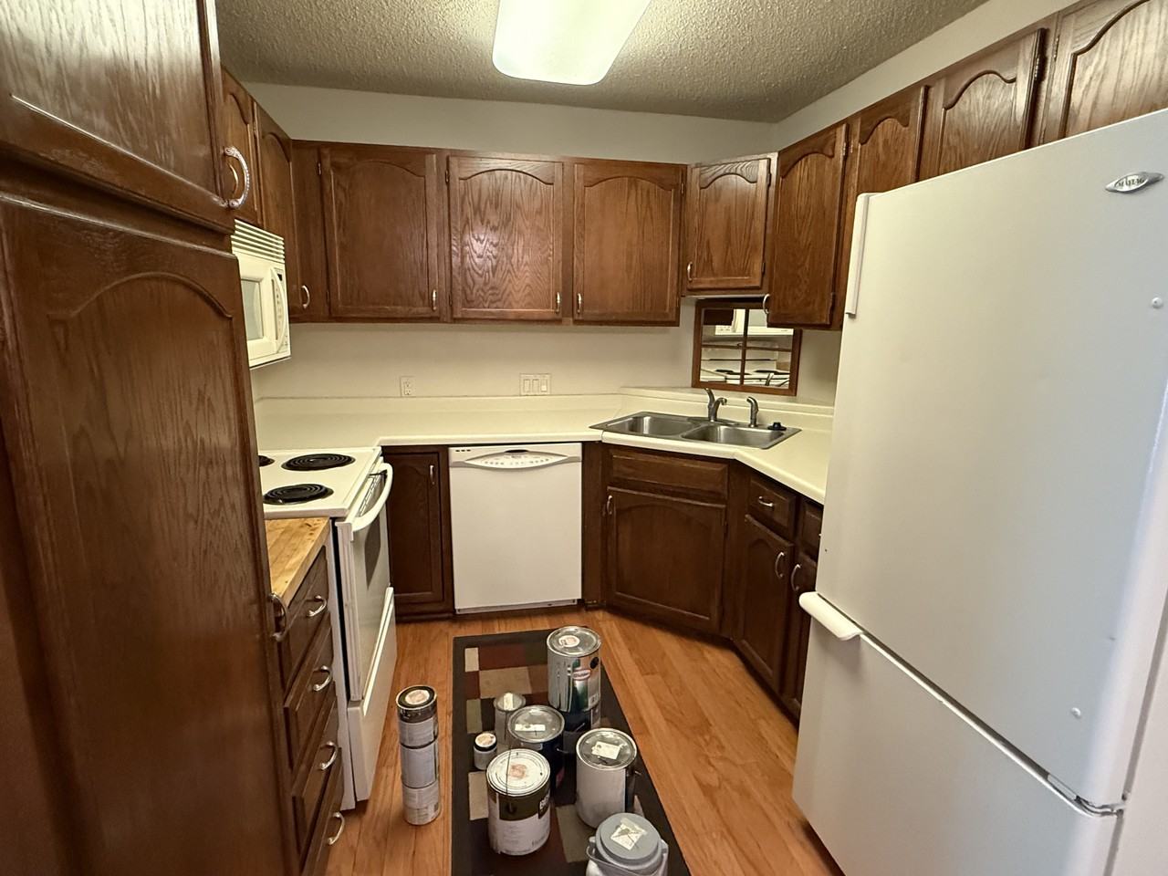 350 Shelard Pkwy #304 - Photo 7 of 15