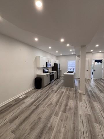 160 Bayswater Ave - Photo 6 of 26