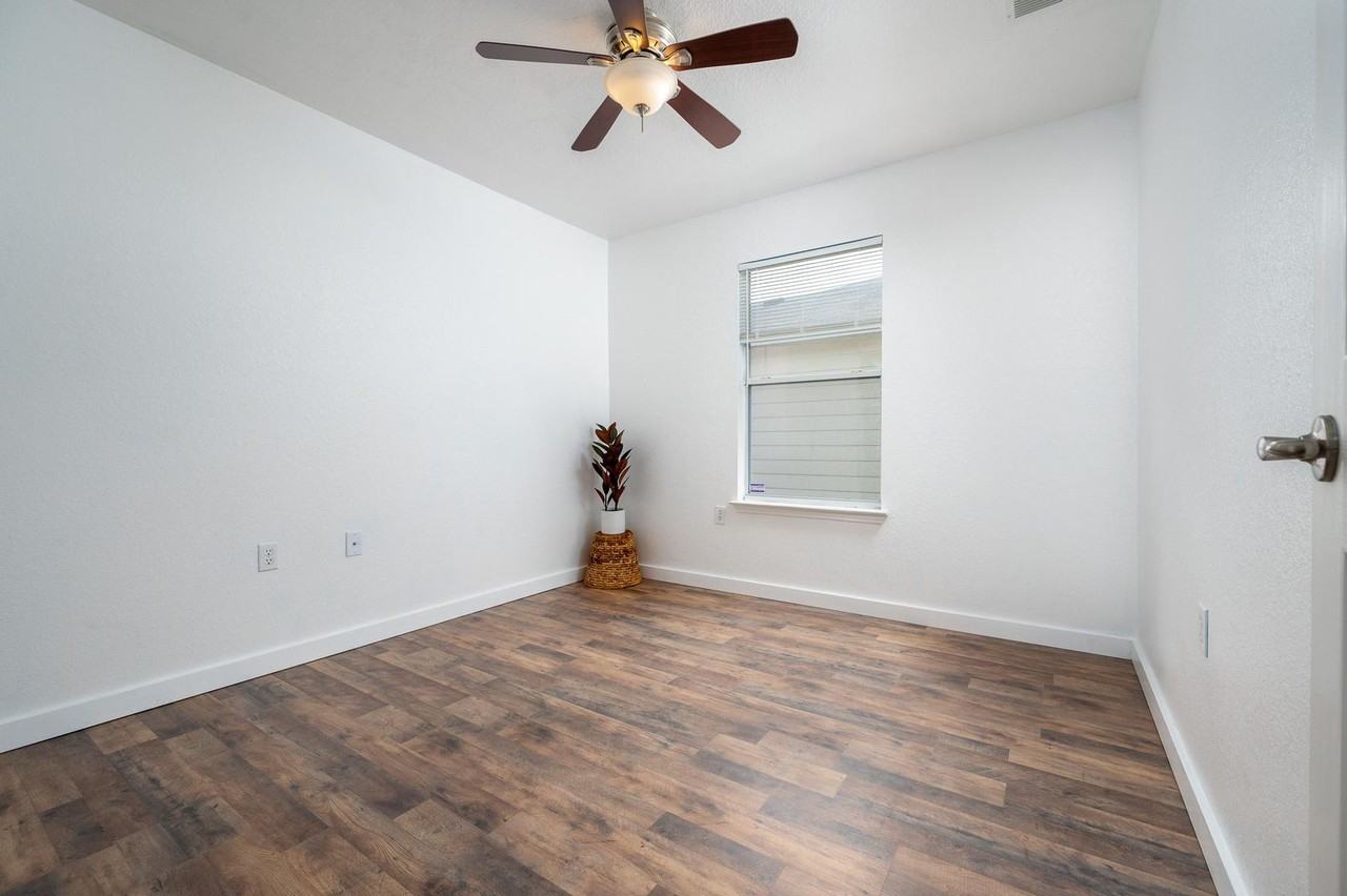 13009 Noche Clara Dr - Photo 7 of 17
