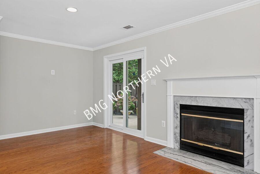 6001 Keble Dr - Photo 6 of 50