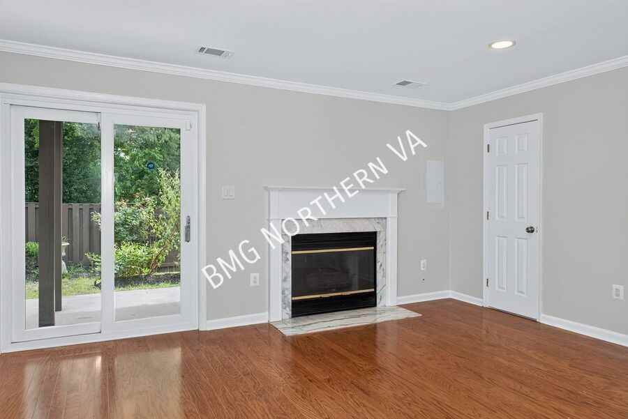 6001 Keble Dr - Photo 7 of 50