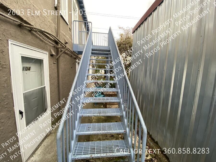 2603 Elm St #203 - Photo 5 of 17