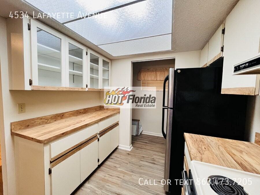 4534 Lafayette Ave - Photo 7 of 21