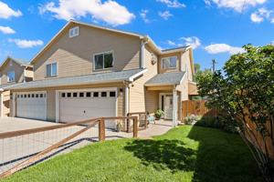 featured image of 951 Euclid Ave #1
