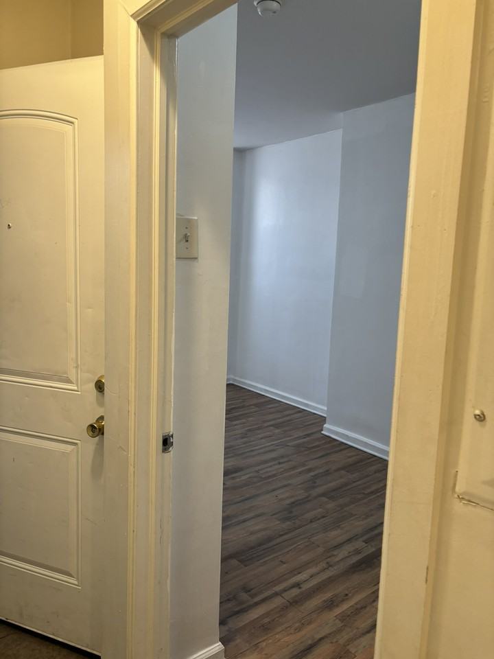 885 Belmont Ave #1A - Photo 7 of 20