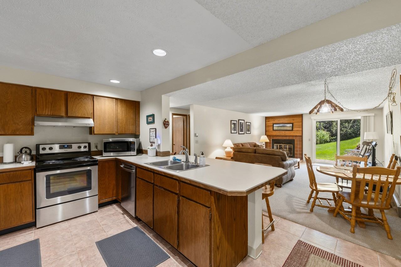 2822 Hager Ln #2B - Photo 5 of 32