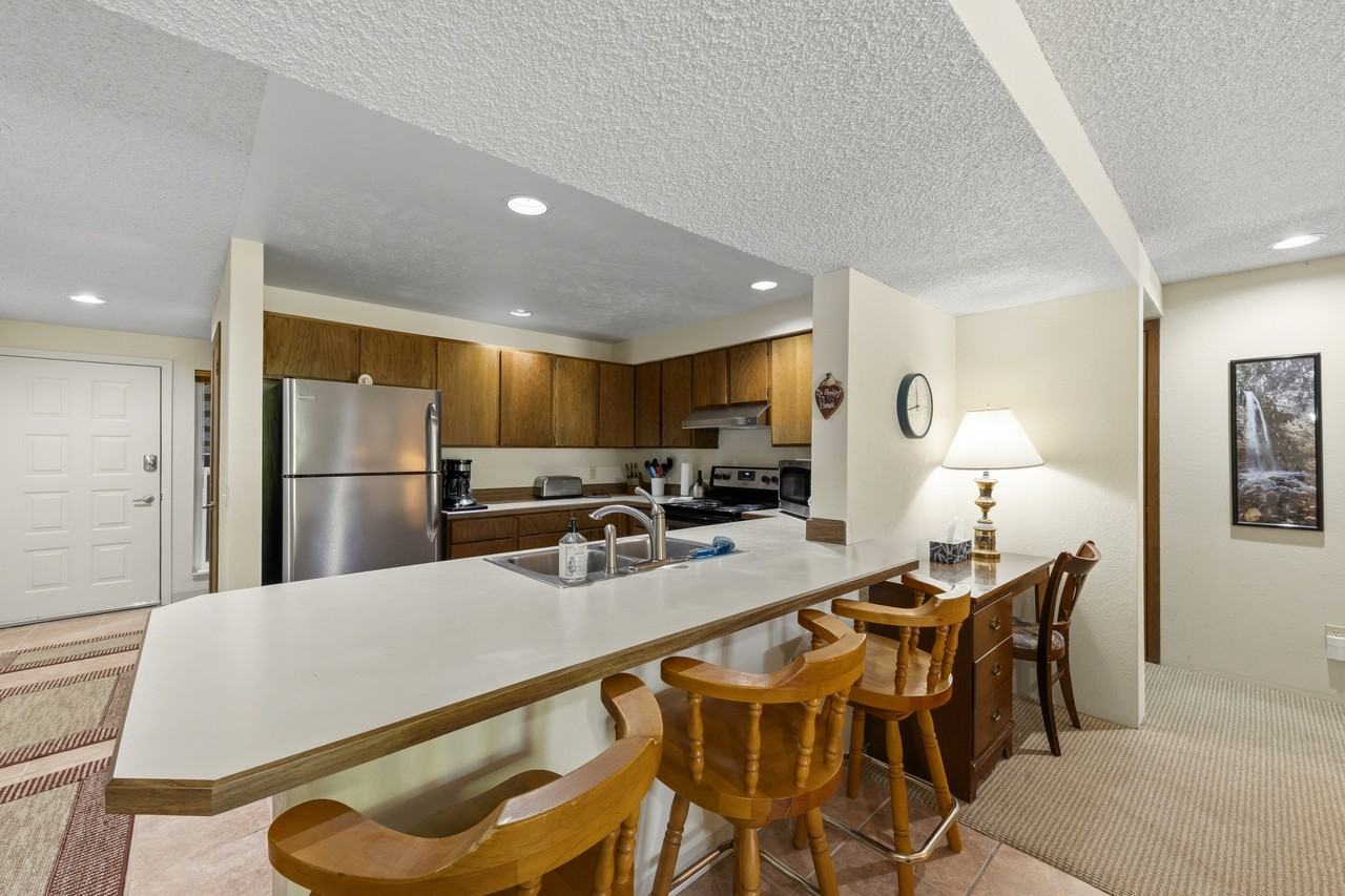2822 Hager Ln #2B - Photo 7 of 32